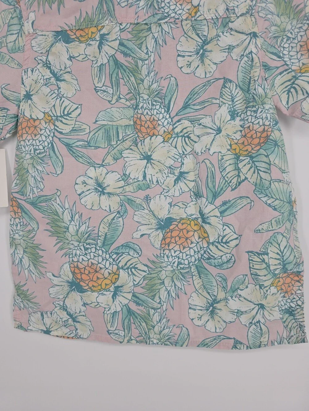 Boys Tropical Pineapple Print Button Up Shirt Size 6. NWT